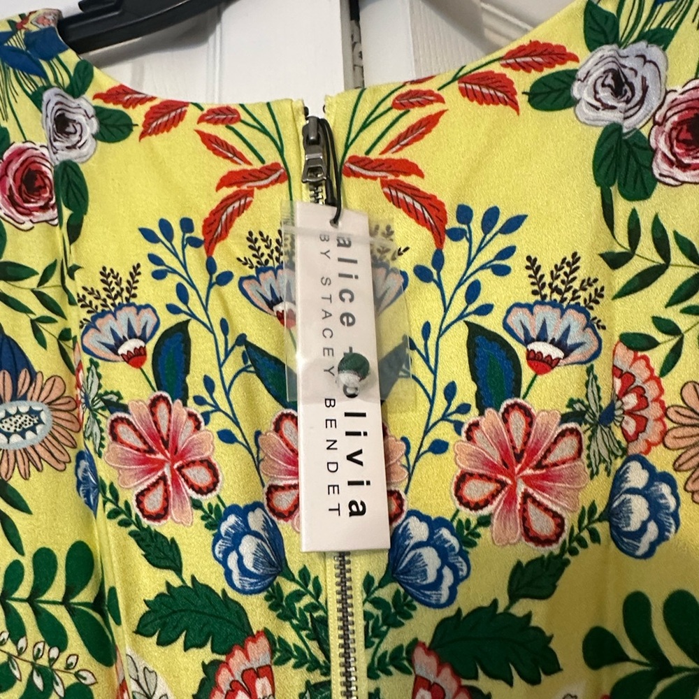 Alice + Olivia Yellow Floral V-Neck Mini Dress - Picture 10 of 10